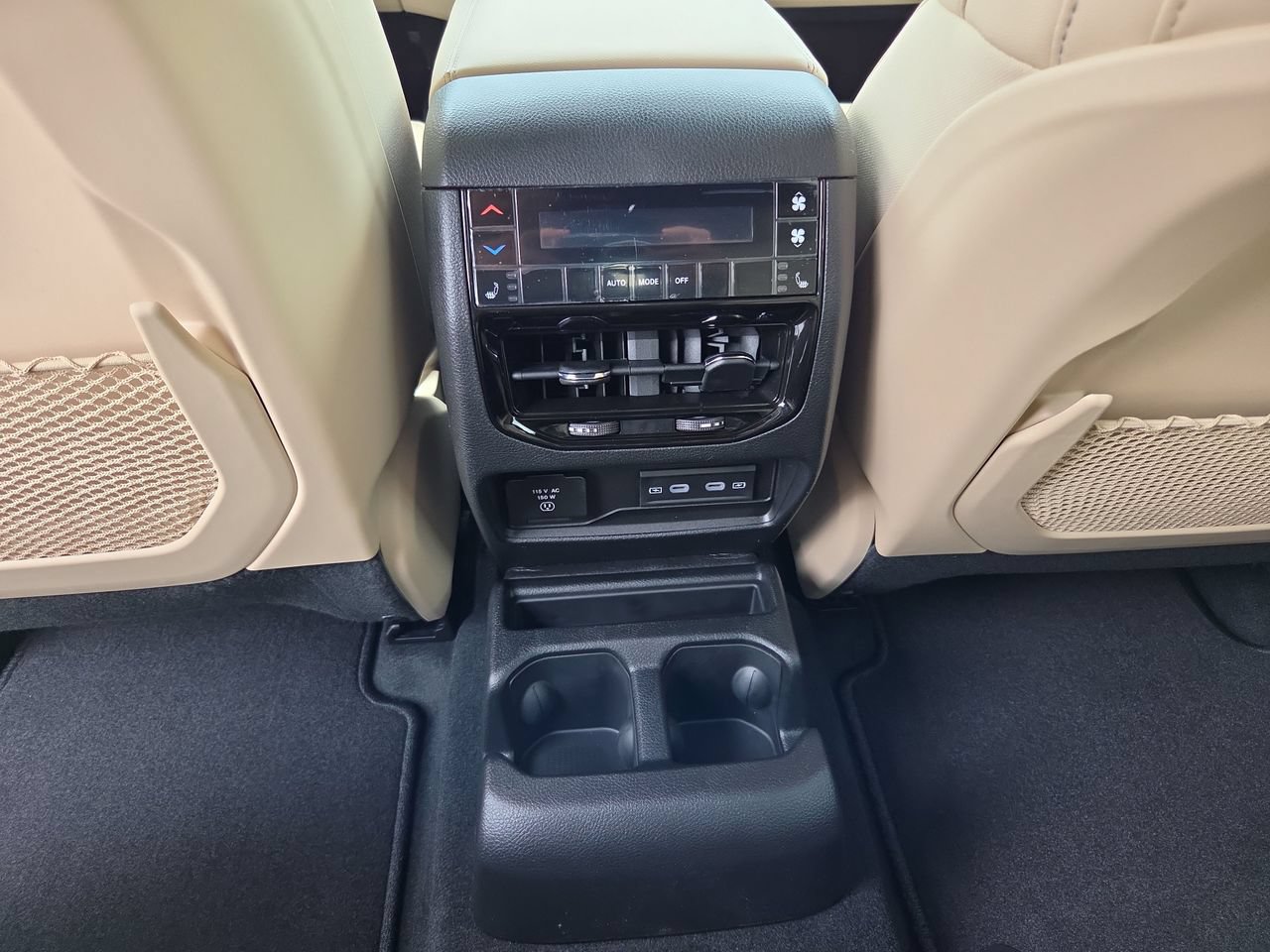 New 2026 Jeep Grand Cherokee L Limited AWD/4WD image 18