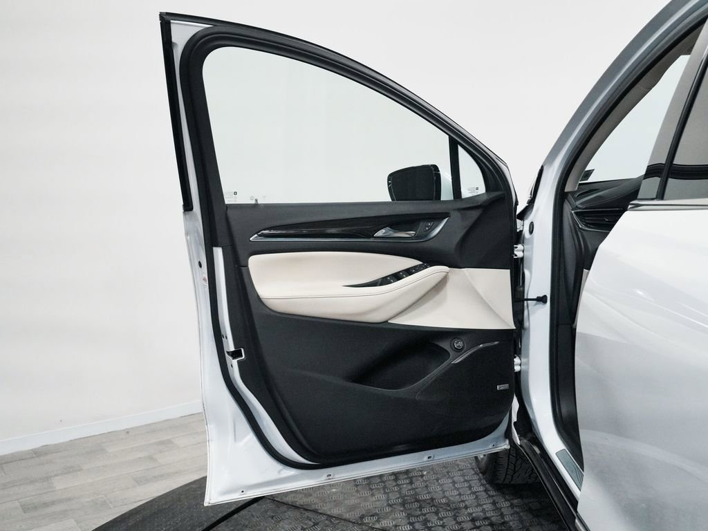 Used 2023 Buick Enclave Essence w/ Experience Buick Package image 10