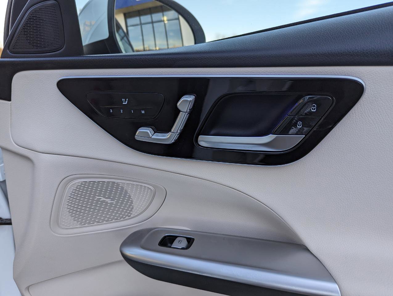 Used 2024 Mercedes-Benz C 300 4MATIC Sedan image 31