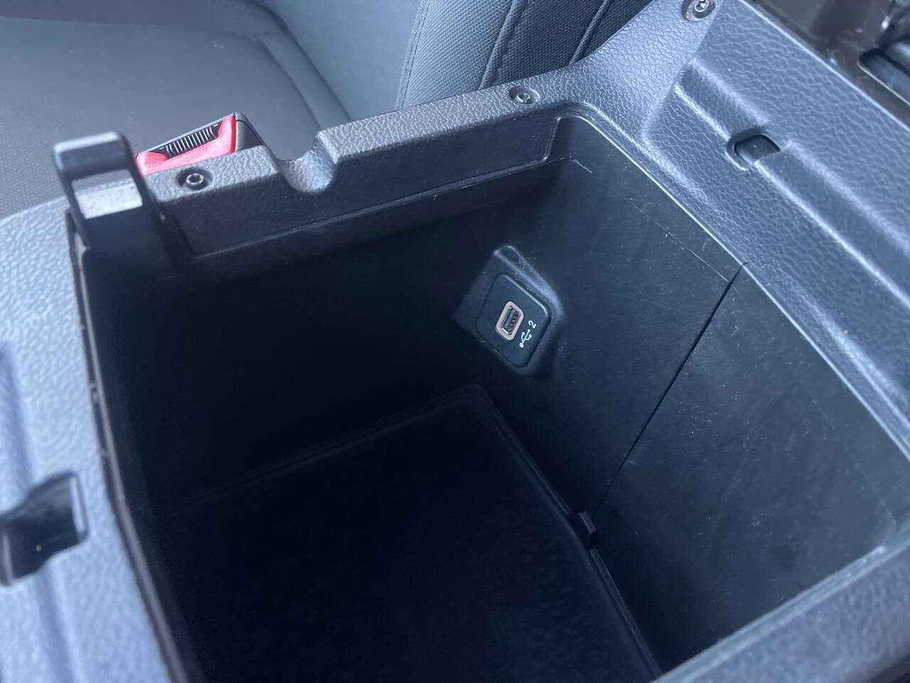 Used 2018 Jeep Wrangler Unlimited Sport S image 14