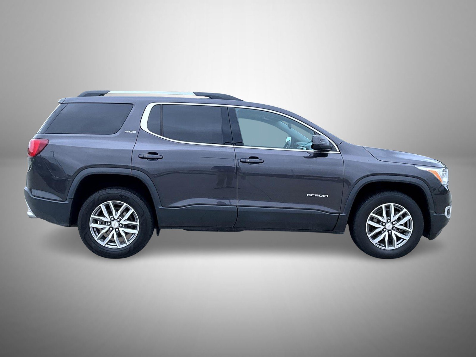 Used 2017 GMC Acadia SLE FWD image 4