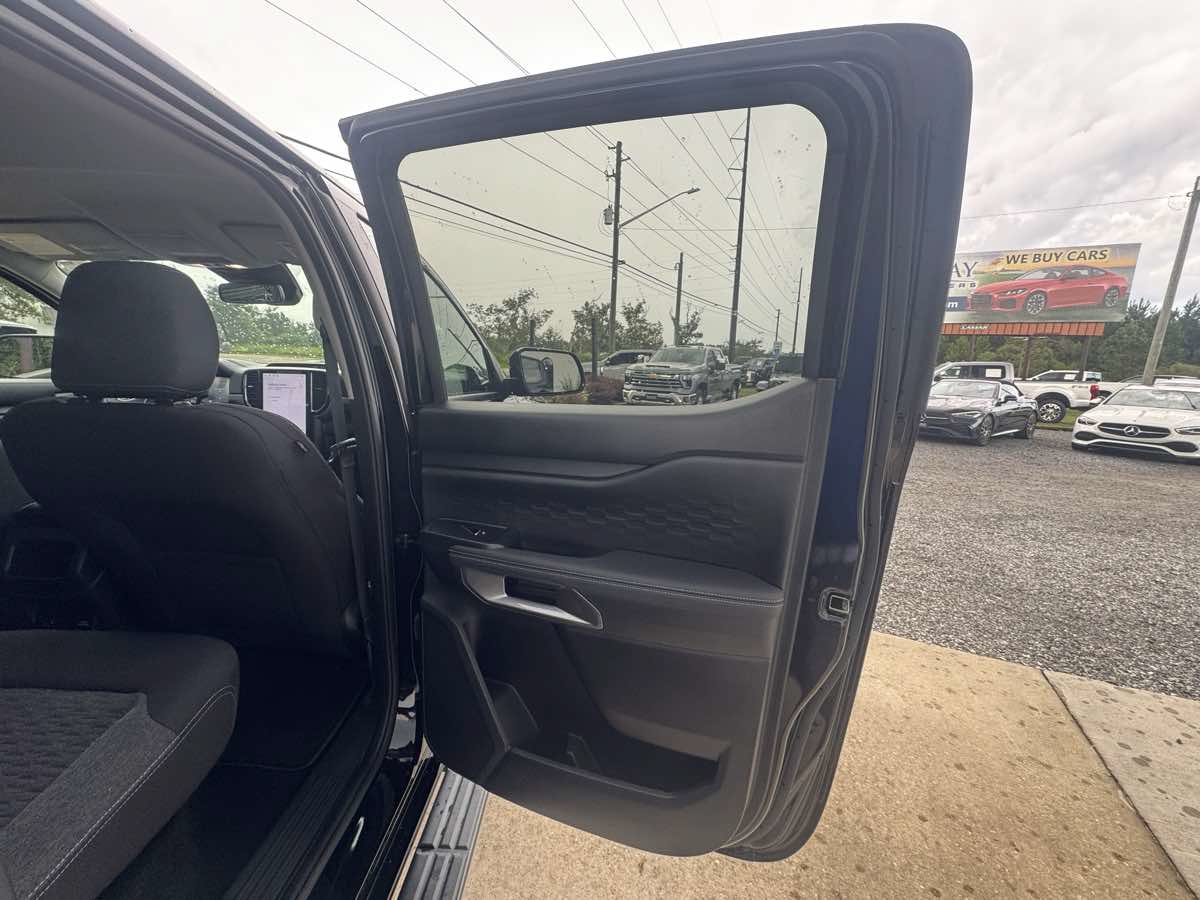 Used 2025 Ford Ranger XLT w/ Equipment Group 301A High RWD image 26