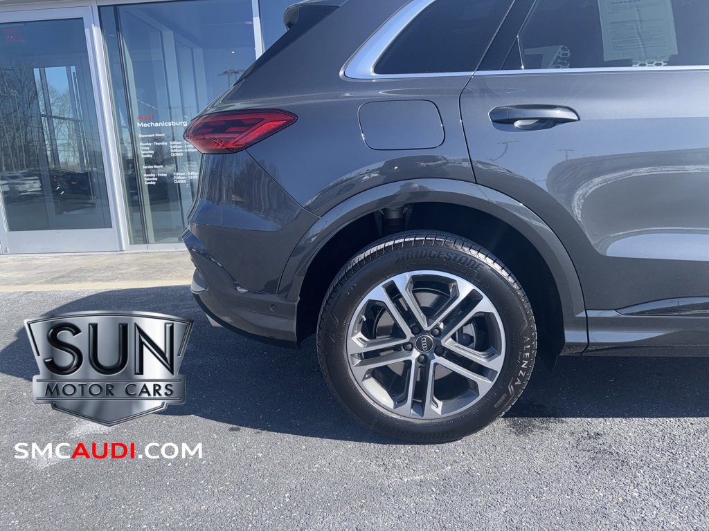 Used 2025 Audi Q5 Premium w/ Convenience Package image 5