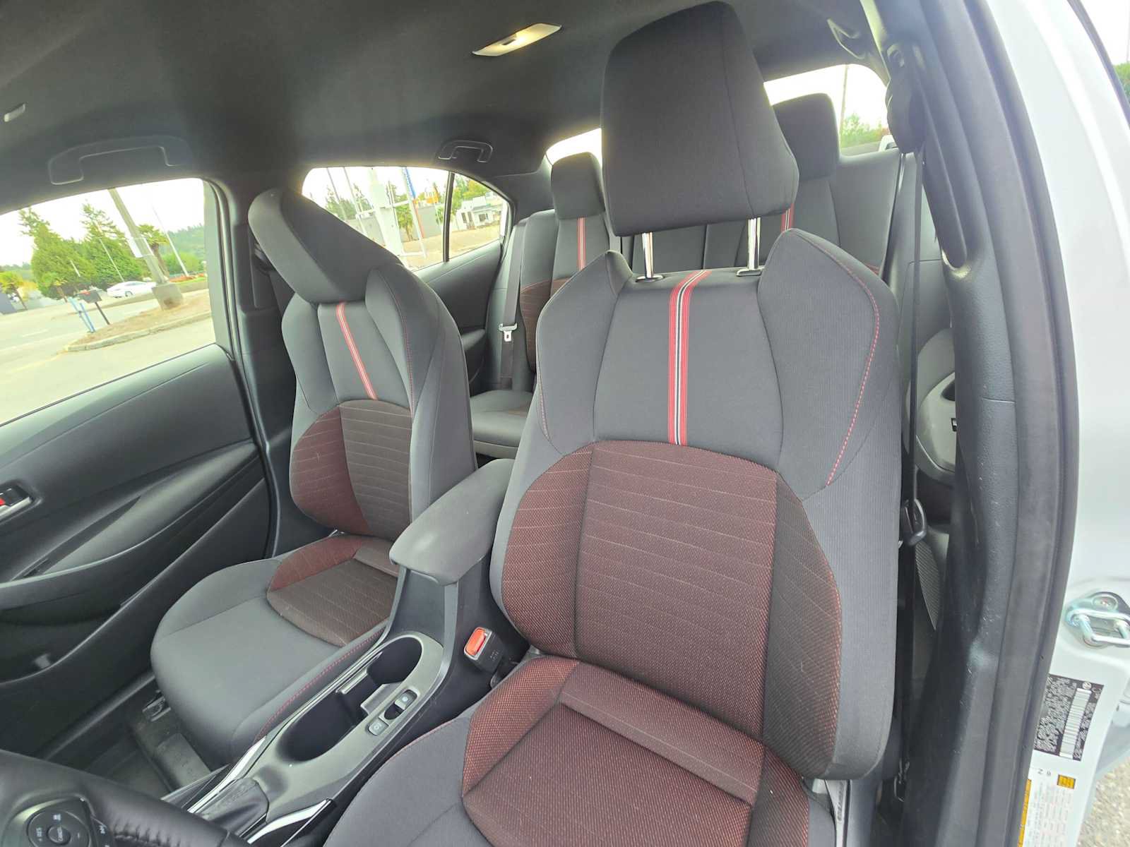 Certified 2026 Toyota Corolla SE w/ SE Premium Package FWD image 22