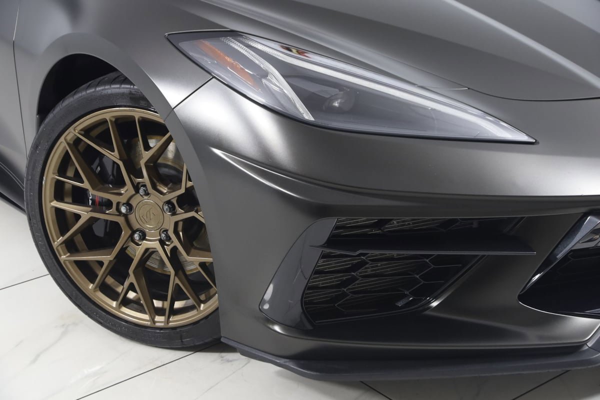 Used 2022 Chevrolet Corvette Stingray Preferred Cpe w/ Z51 Performance Package RWD image 21