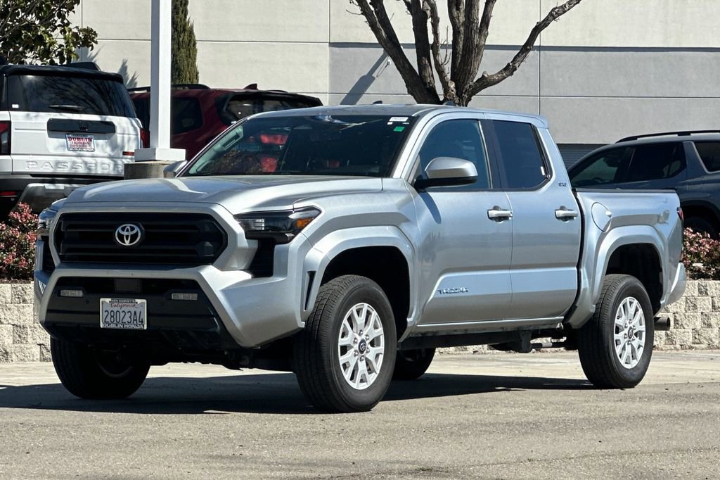 Used 2024 Toyota Tacoma SR5 w/ SR5 Upgrade Package image 8