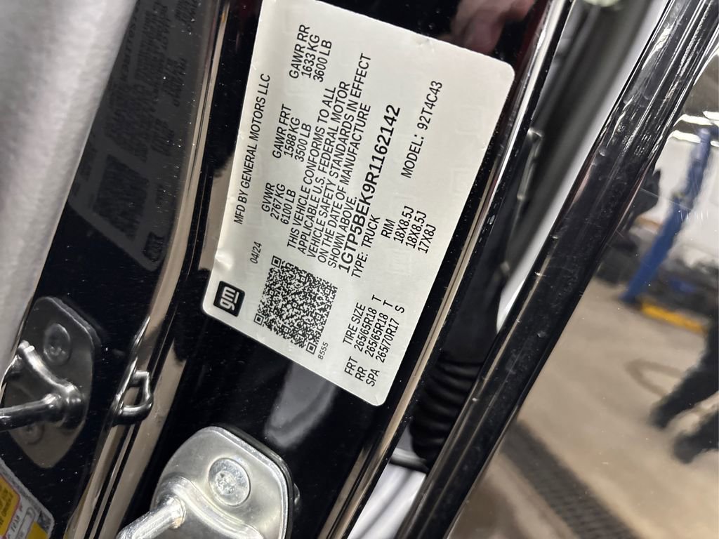 Used 2024 GMC Canyon Elevation w/ Elevation Premium Package image 14