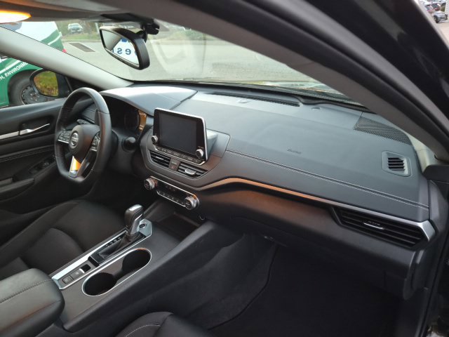Used 2019 Nissan Altima 2.5 SV AWD/4WD image 9