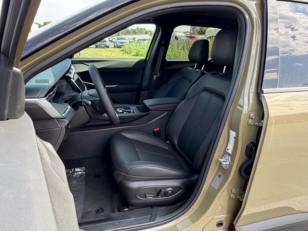 New 2026 Jeep Cherokee Overland w/ Advanced Pro Tech Group AWD/4WD image 8
