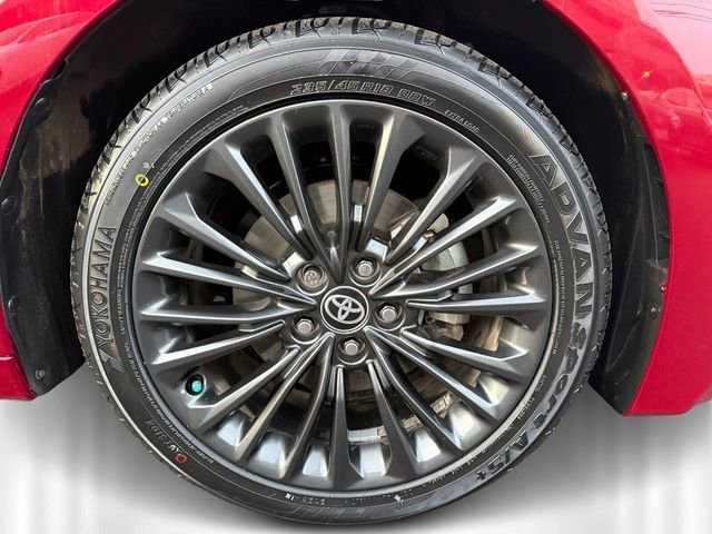 Used 2021 Toyota Avalon XSE image 12