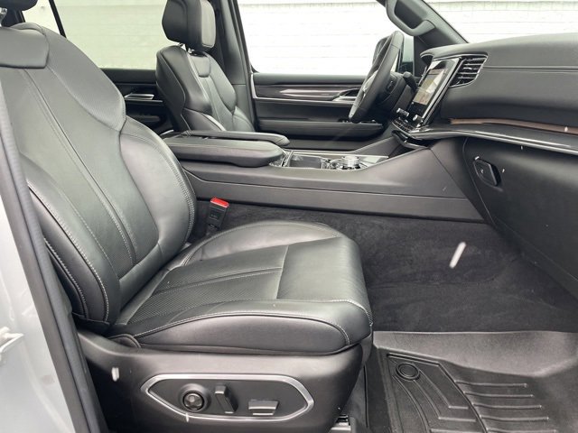 Used 2022 Jeep Wagoneer Series I w/ Premium Group I image 17