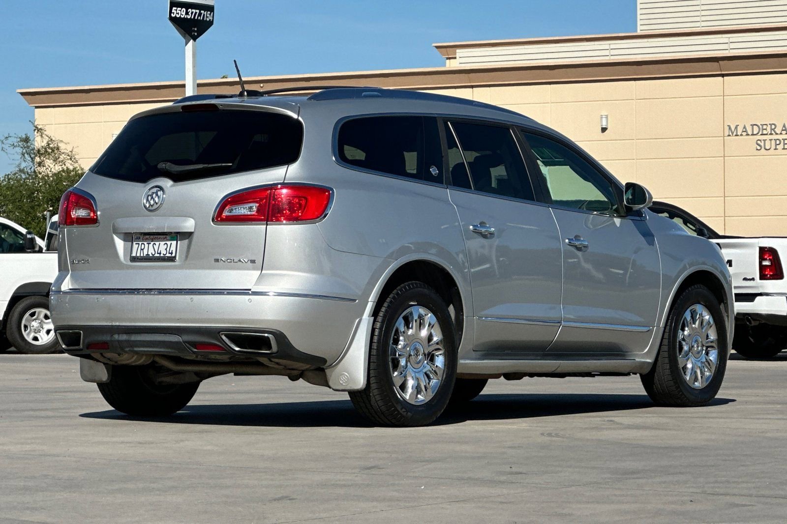Used 2016 Buick Enclave Leather image 6