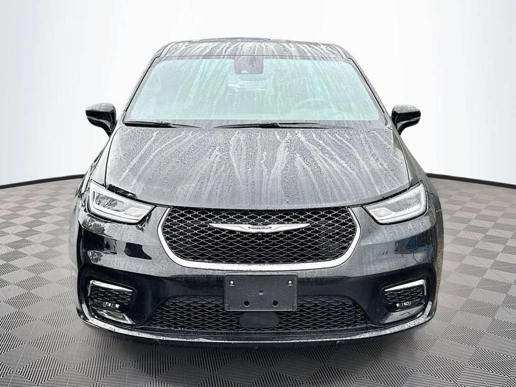 Used 2025 Chrysler Pacifica Select FWD video 2