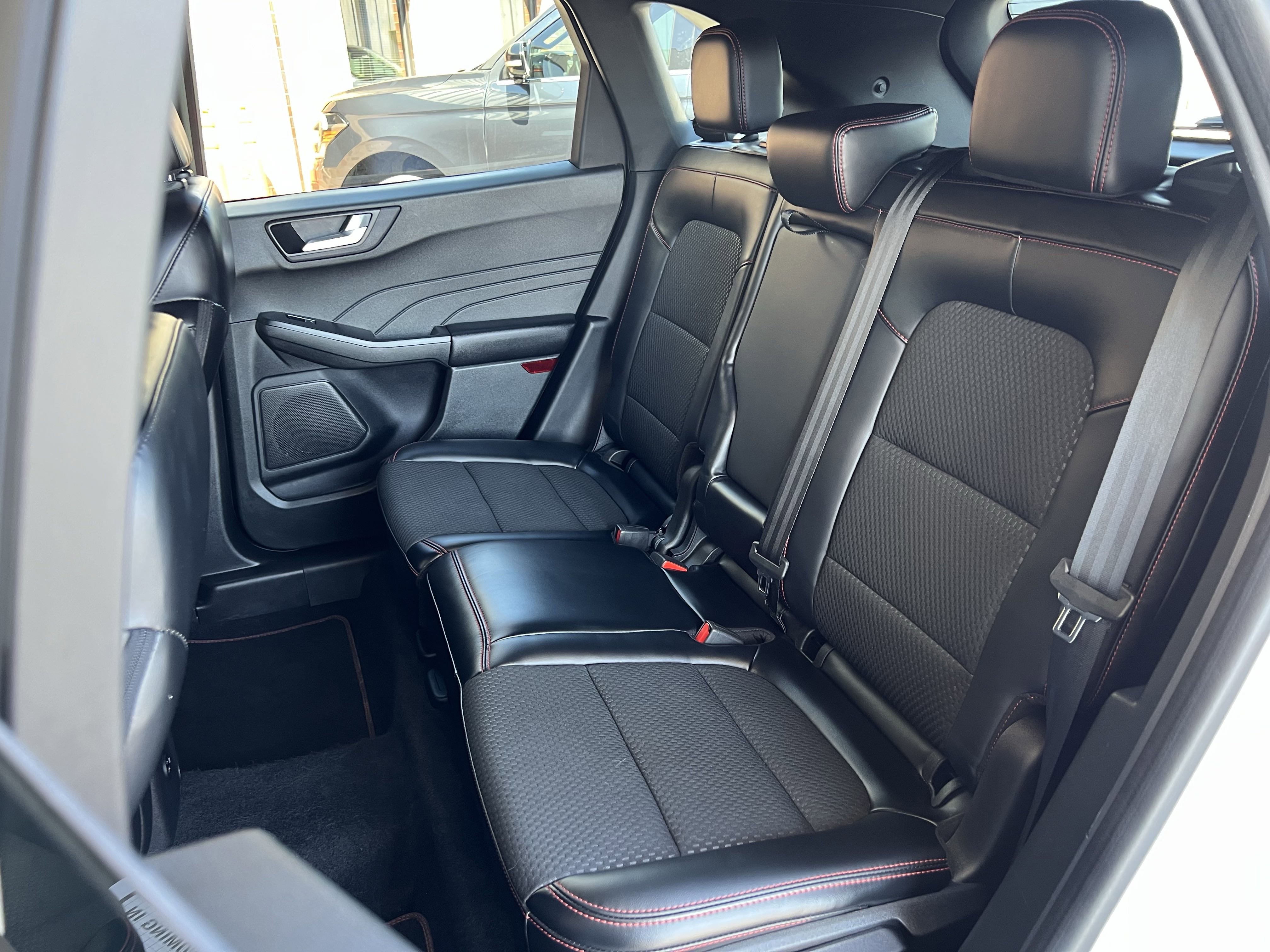 Used 2023 Ford Escape ST-Line image 14