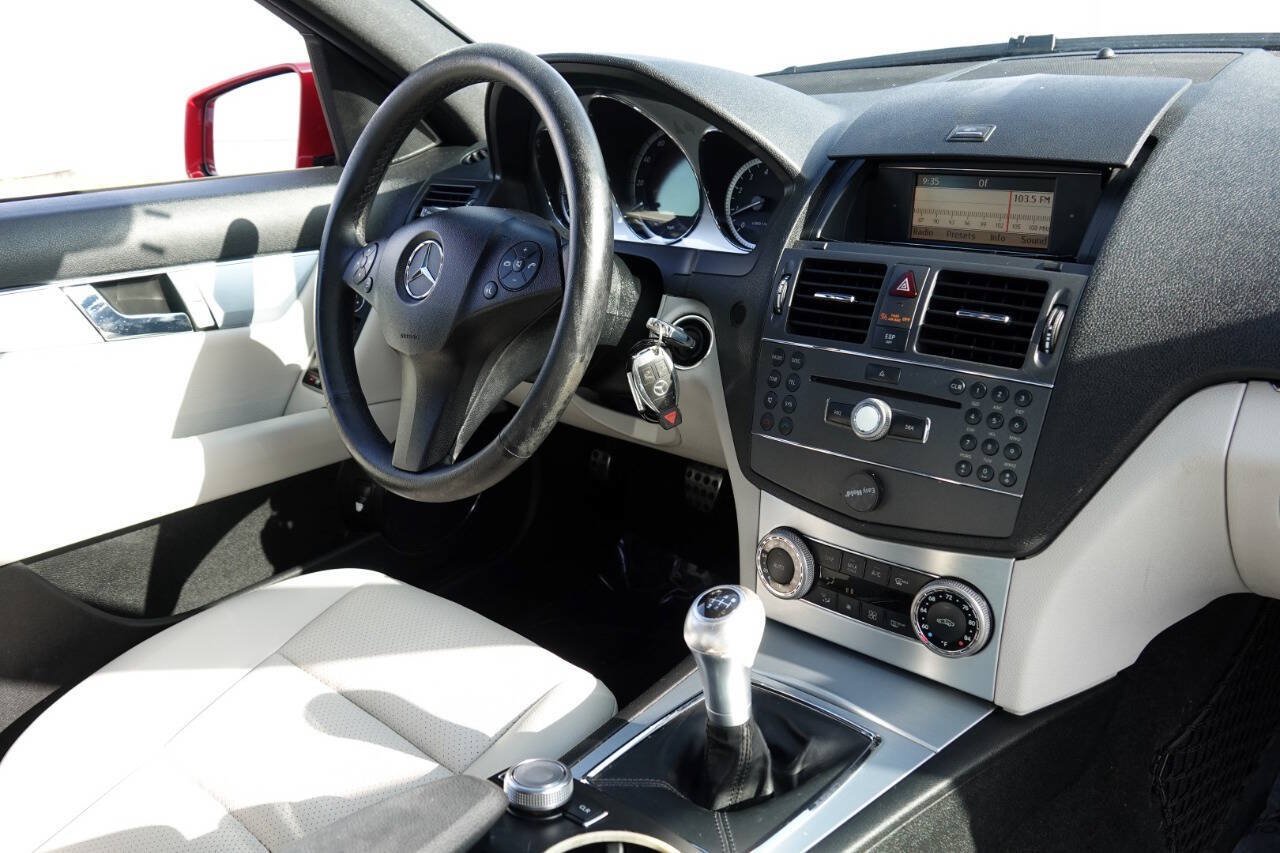 Used 2010 Mercedes-Benz C 300 Sedan image 68