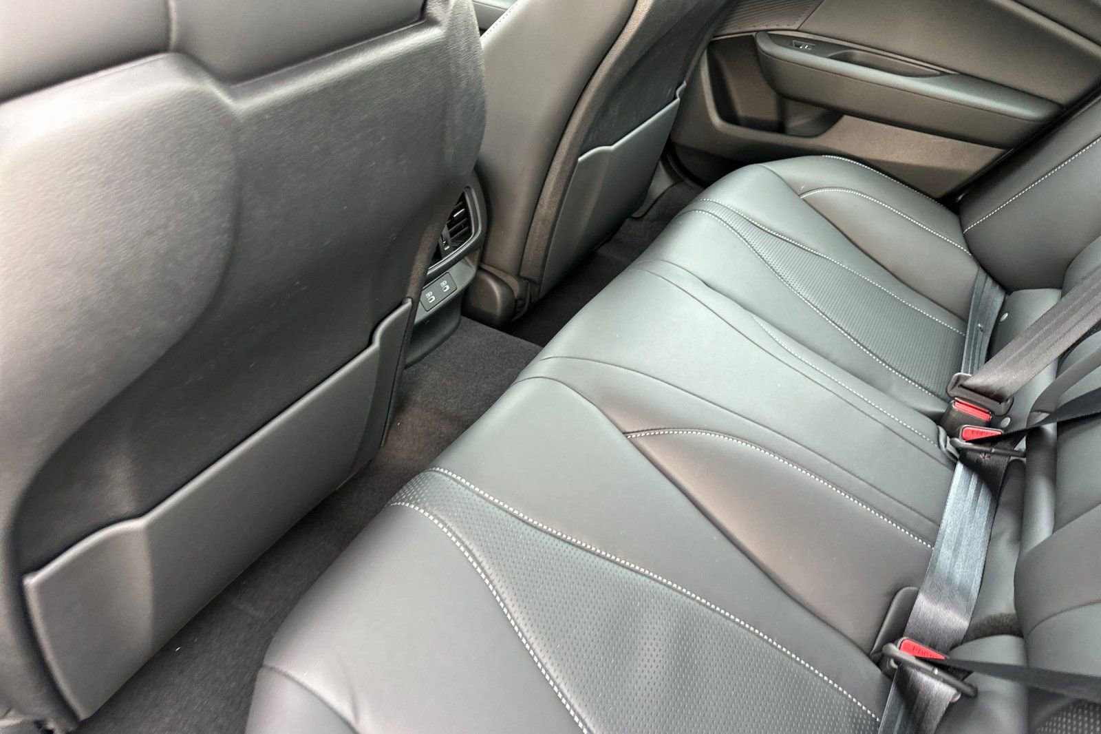 New 2025 Acura TLX w/ Technology Package image 8