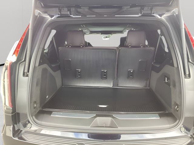 Used 2023 Cadillac Escalade ESV Sport Platinum w/ LPO, ONYX Package image 14