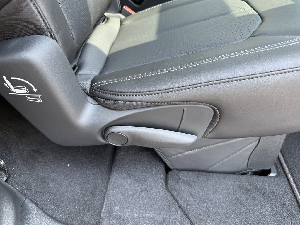 New 2026 Chrysler Pacifica Select image 36