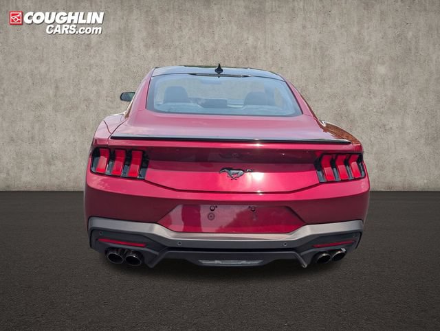 Used 2025 Ford Mustang Premium RWD image 6