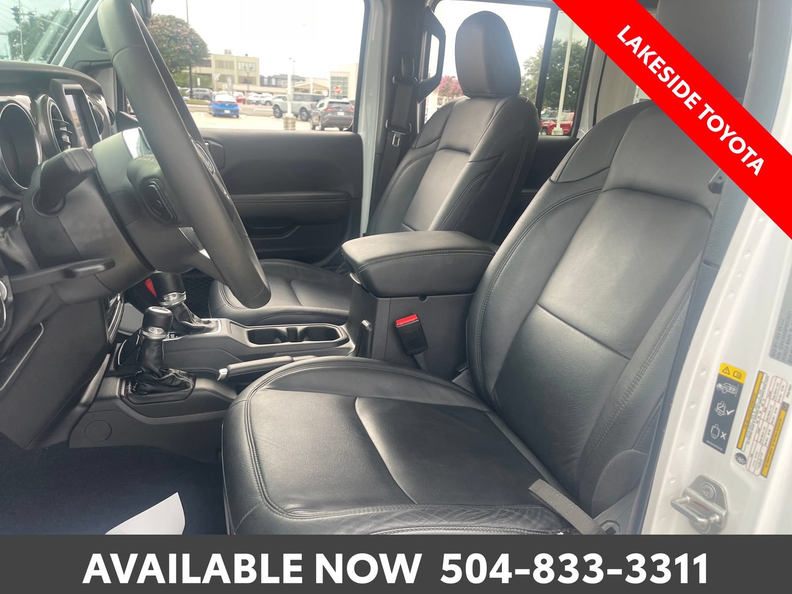 Used 2023 Jeep Wrangler Unlimited Sahara AWD/4WD image 27