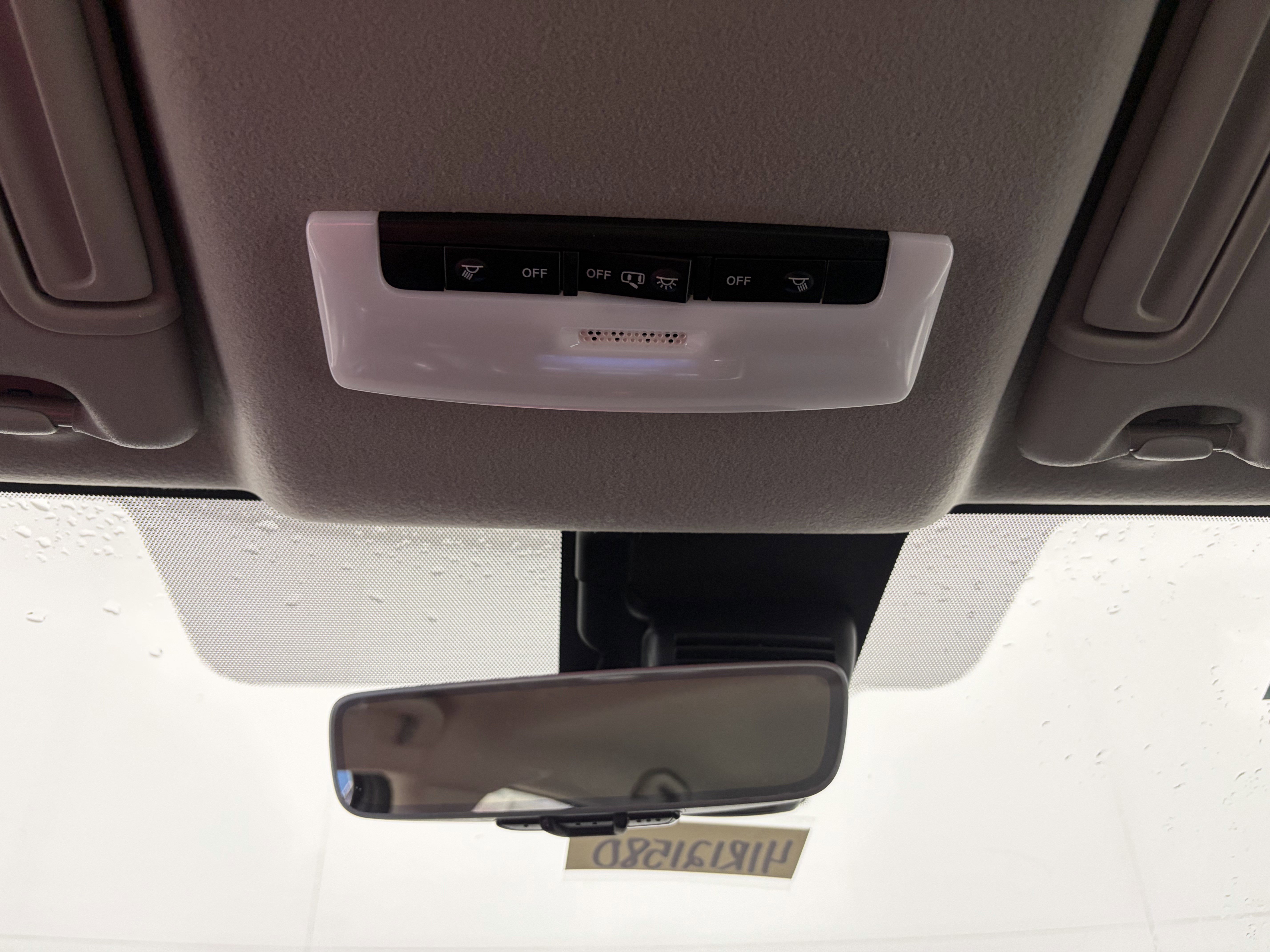 Used 2025 Nissan Versa S w/ Electronics Package image 32