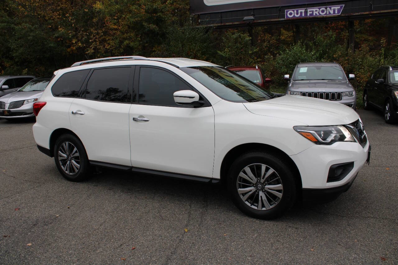 Used 2018 Nissan Pathfinder SV image 5