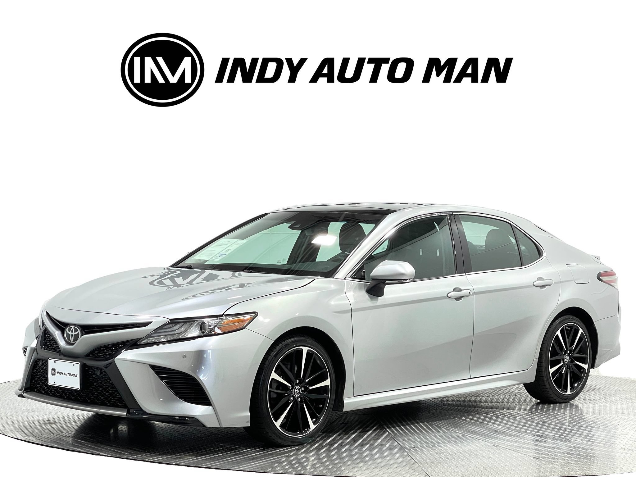 Used 2018 Toyota Camry XSE FWD image 8
