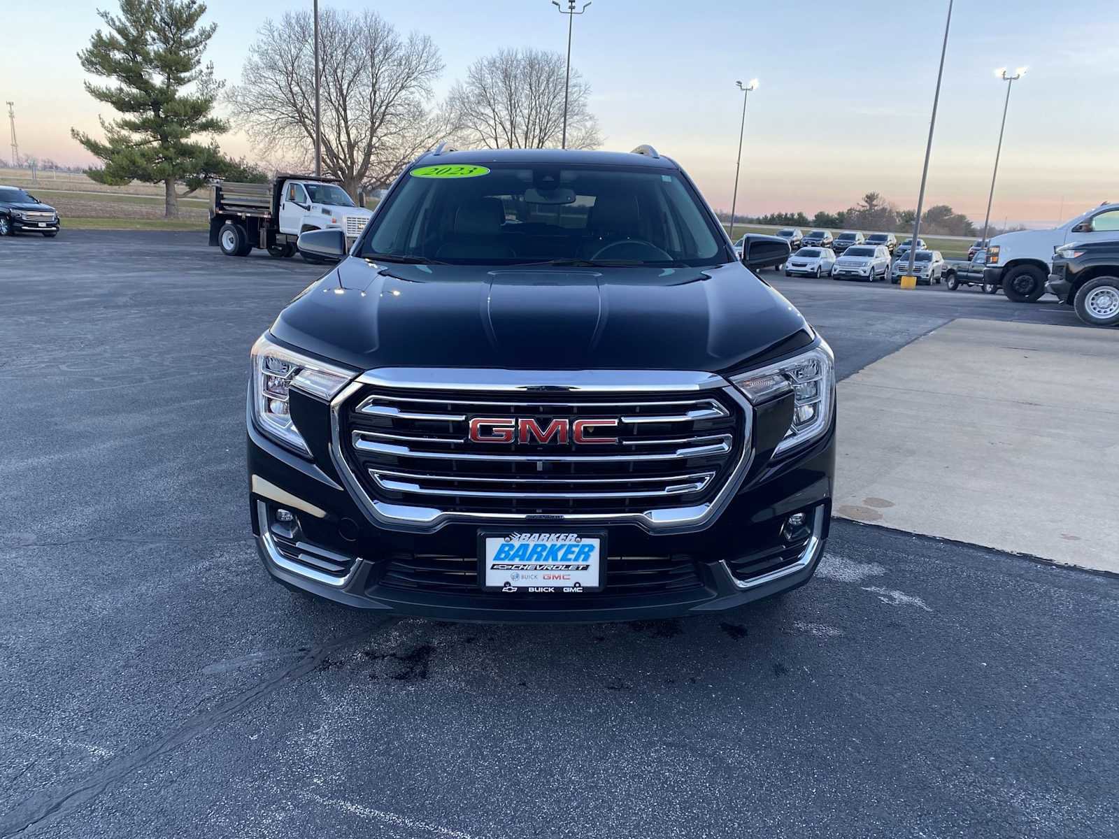 Used 2023 GMC Terrain SLT image 16