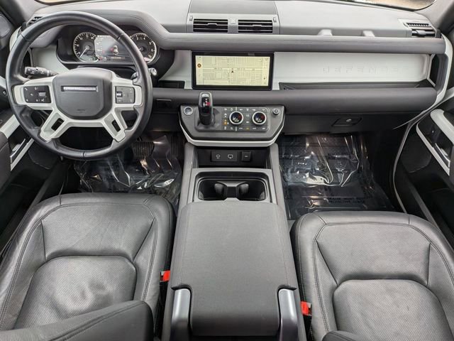 Used 2023 Land Rover Defender 110 S image 28
