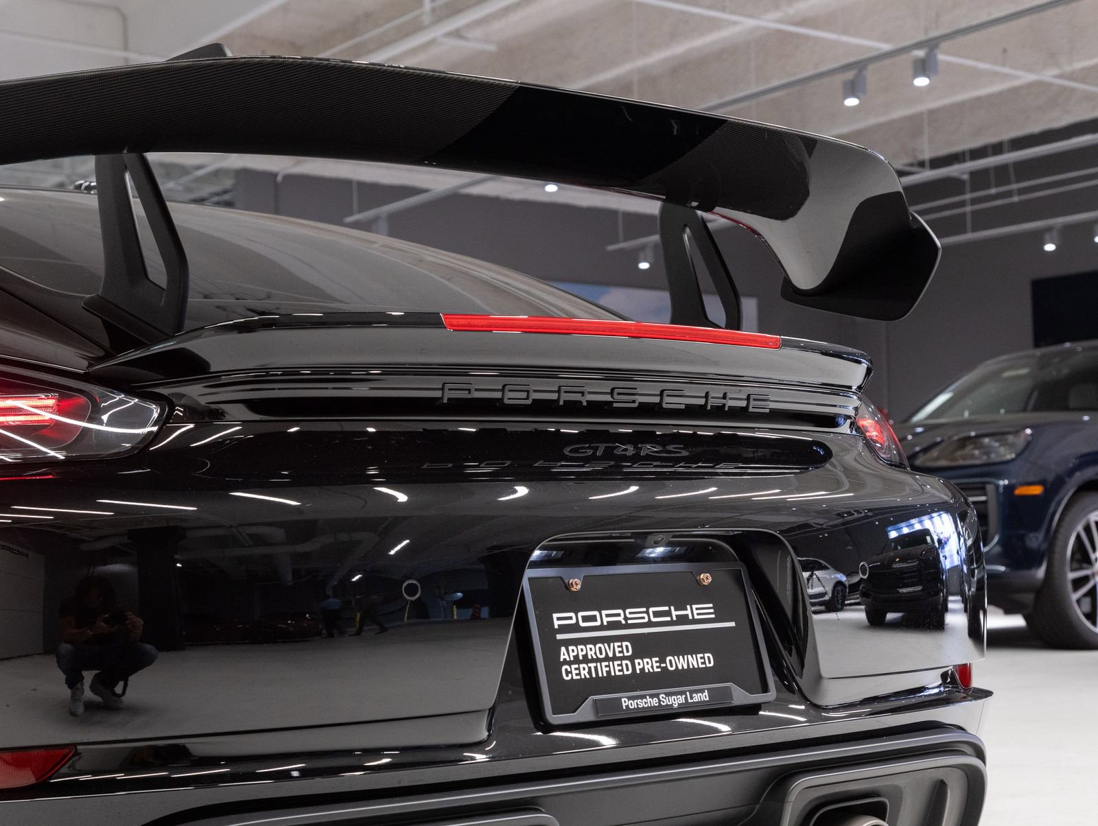 Certified 2024 Porsche 718 Cayman GT4 RS RWD image 32