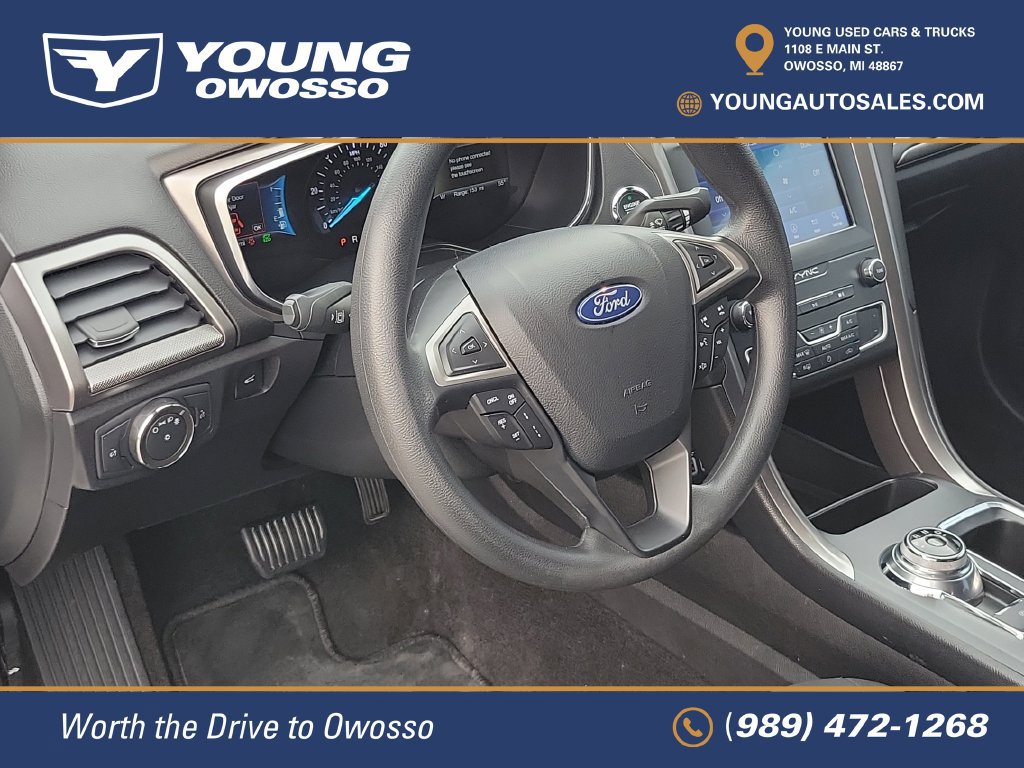 Used 2020 Ford Fusion SE FWD image 10