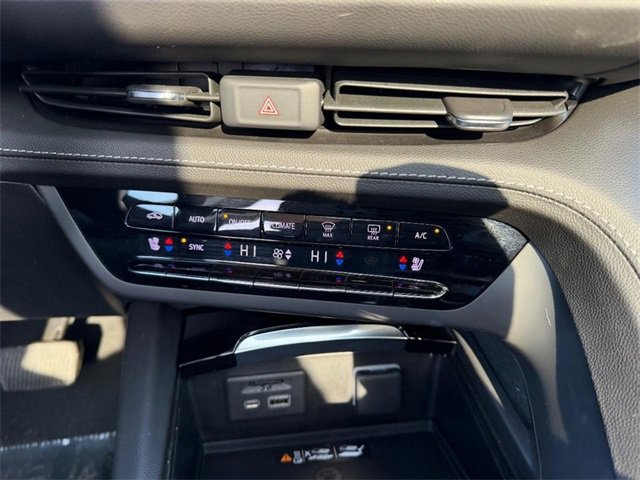 Certified 2023 Buick Envision Avenir image 15