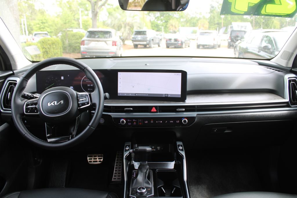 Certified 2024 Kia Sorento SX image 25