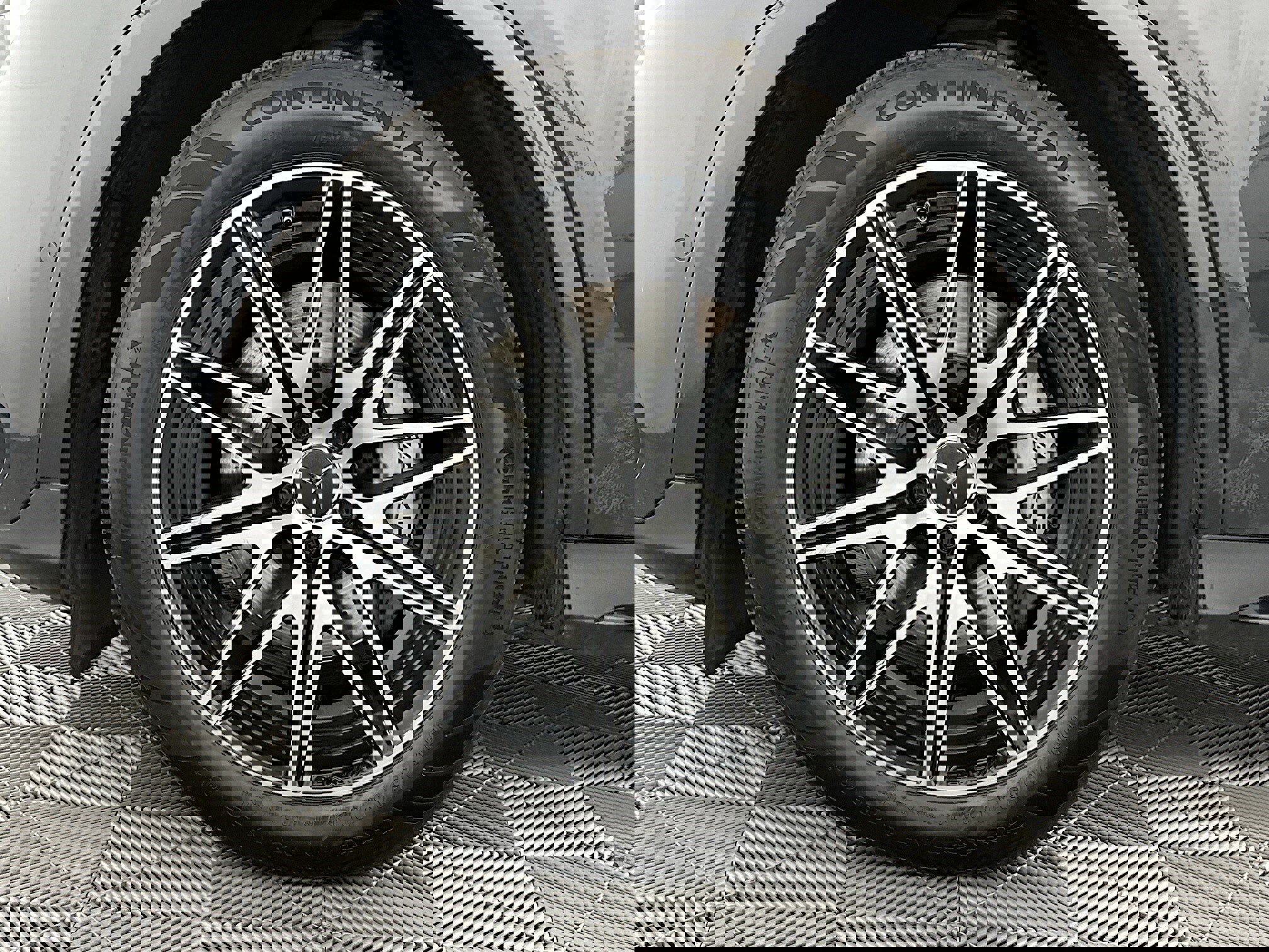 Used 2024 Mercedes-Benz GLC 43 AMG 4MATIC image 36