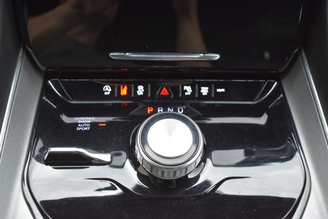 Used 2024 Jeep Wagoneer Series II AWD/4WD image 34