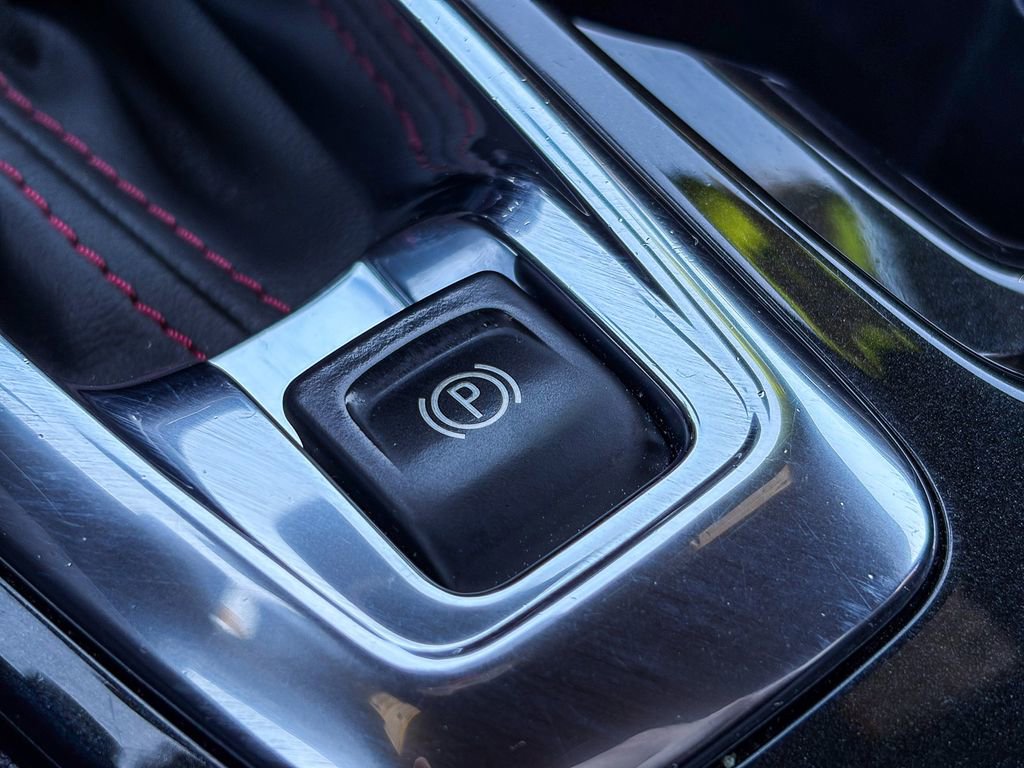 Certified 2023 Chevrolet TrailBlazer RS w/ Convenience Package image 32