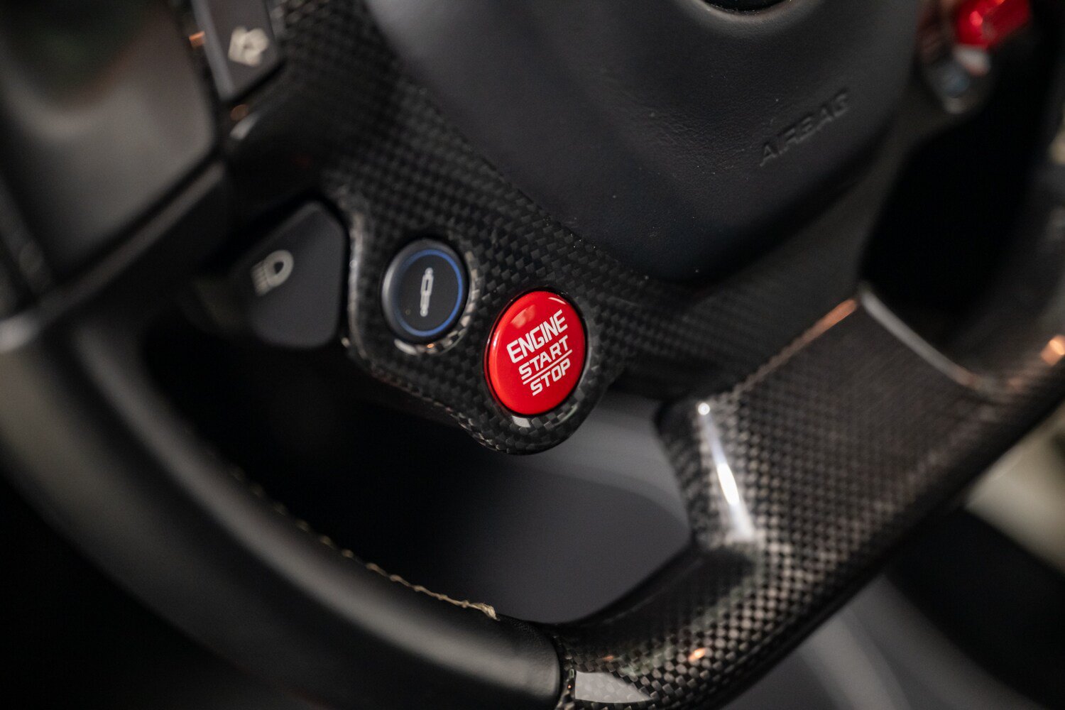 Used 2017 Ferrari 488 GTB RWD image 36
