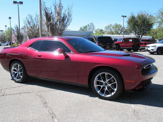 Used 2020 Dodge Challenger SXT w/ Plus Package image 2