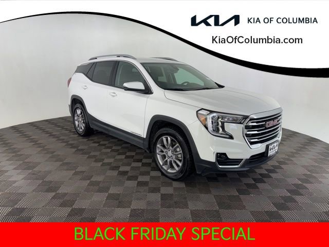 Used 2024 GMC Terrain SLT image 1