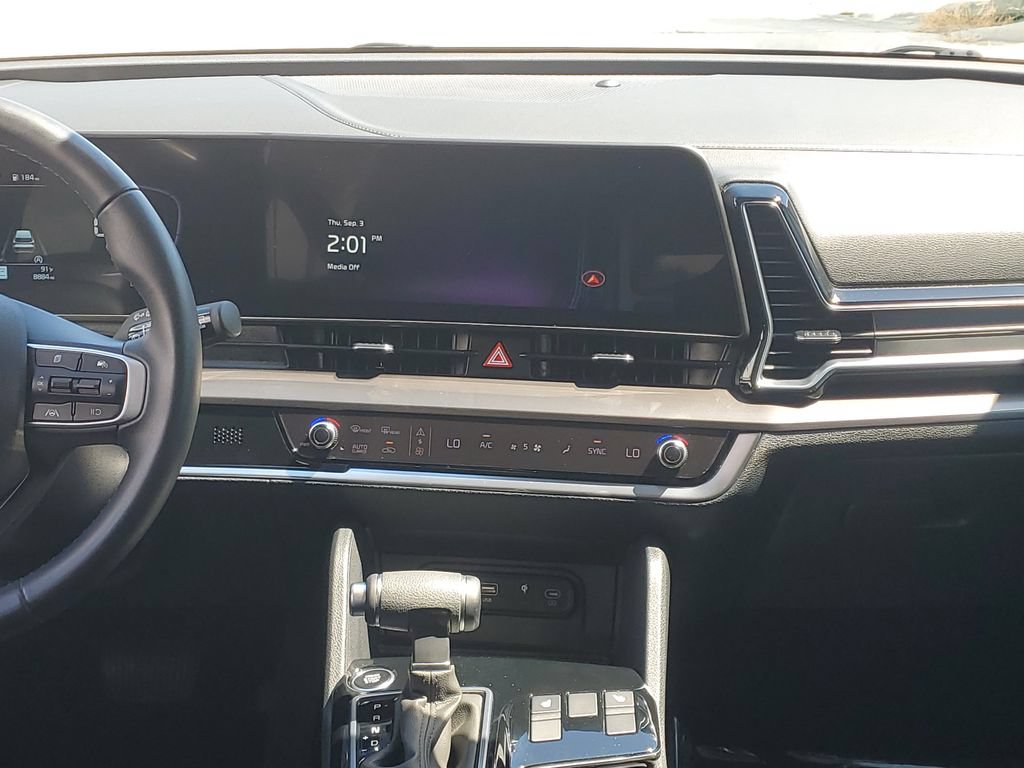 Used 2025 Kia Sportage EX FWD image 20