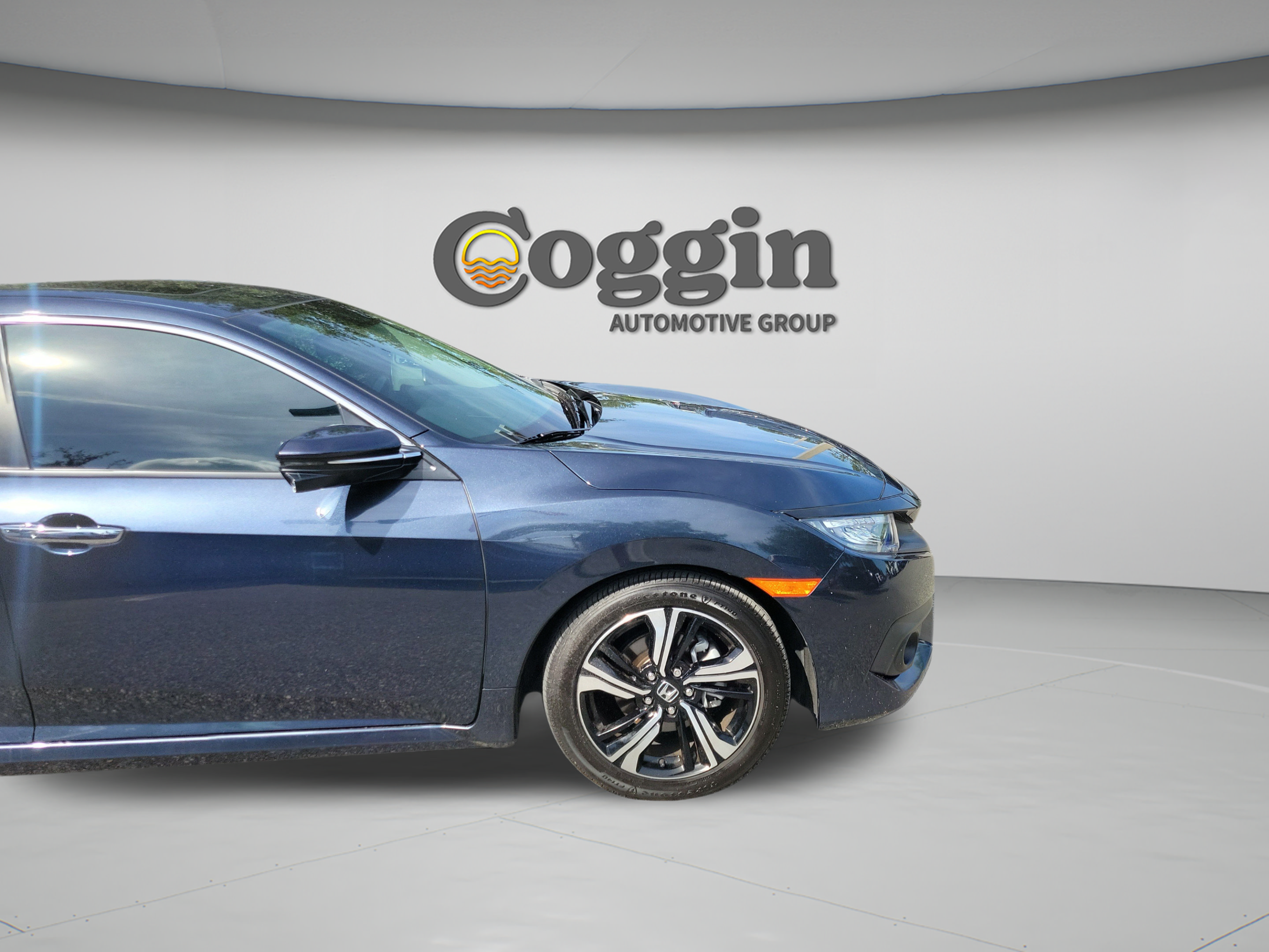 Used 2017 Honda Civic Touring image 32
