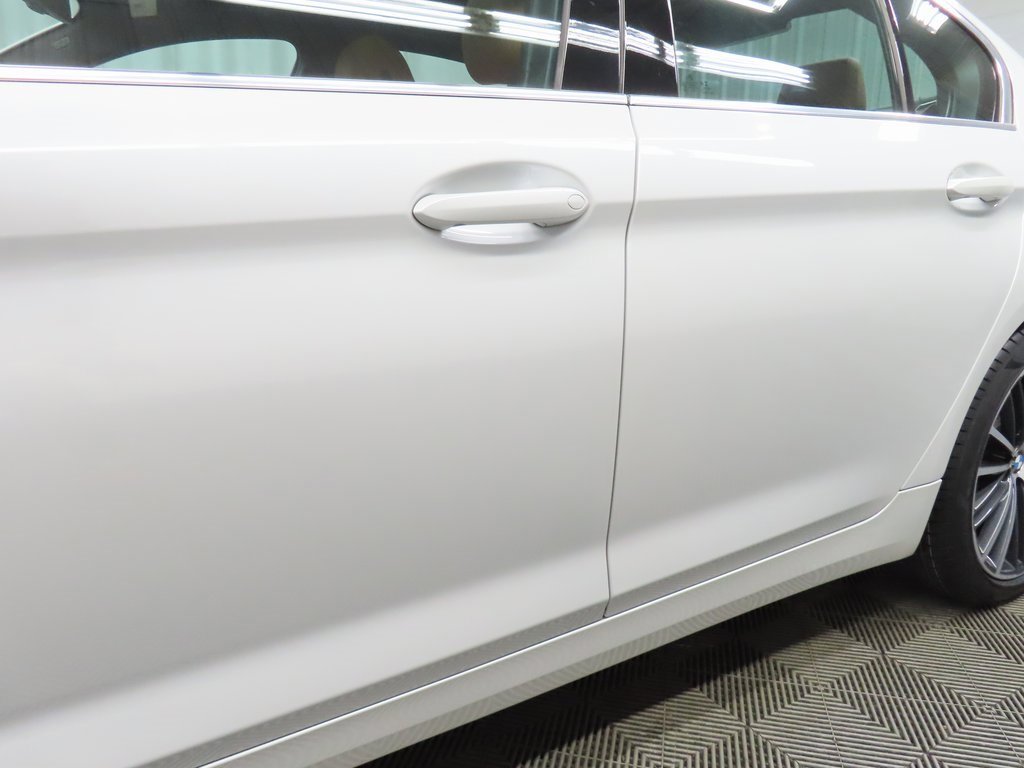 Used 2022 BMW 530i xDrive image 32