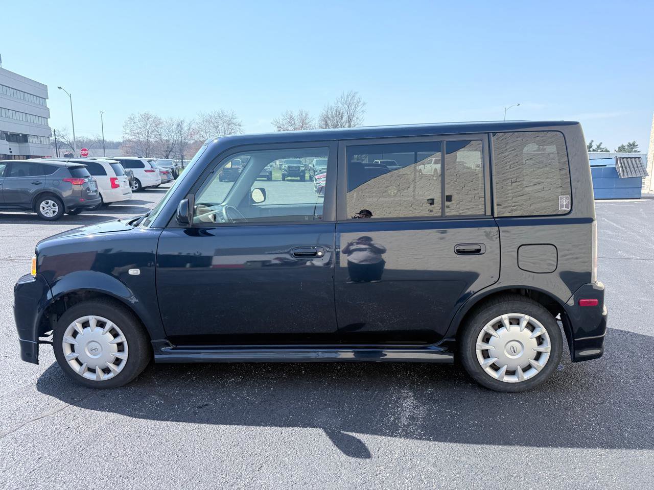 Used 2006 Scion xB image 2