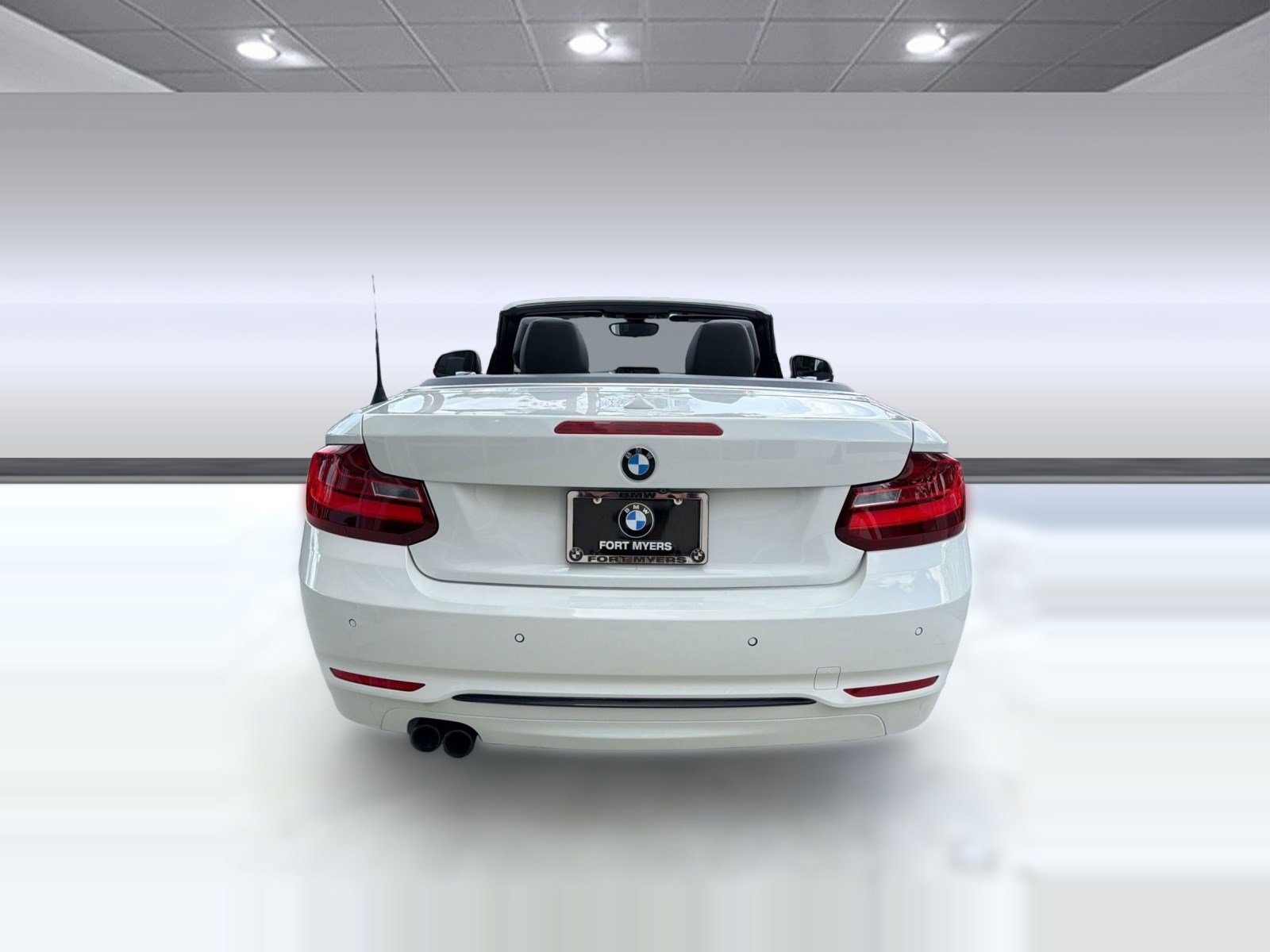 Used 2017 BMW 230i Convertible RWD image 10