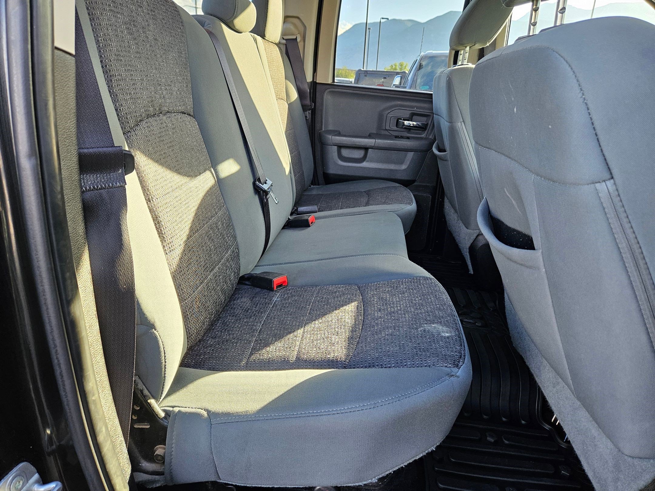 Used 2015 RAM 1500 Big Horn AWD/4WD image 37