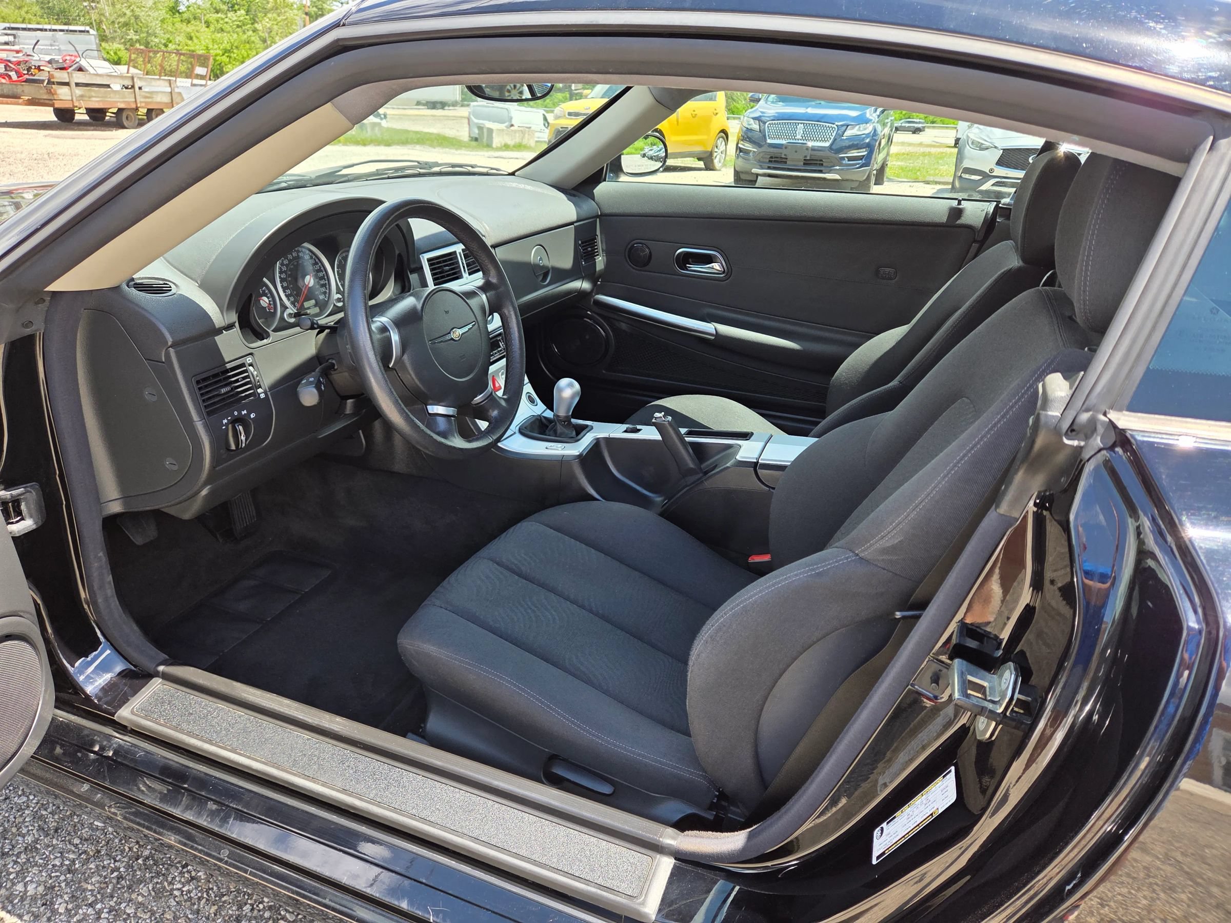 Used 2007 Chrysler Crossfire Coupe RWD image 11