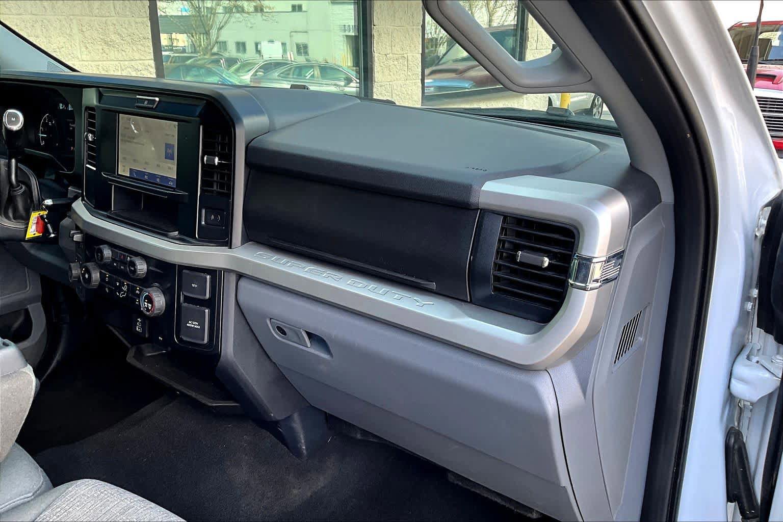 Used 2025 Ford F250 XLT AWD/4WD image 18