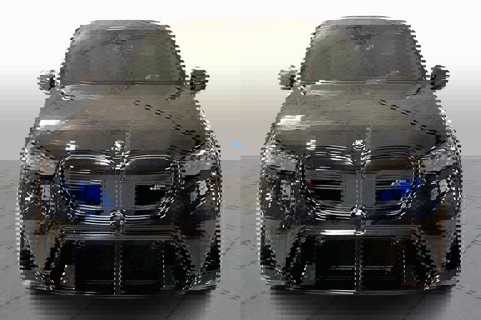 Used 2026 BMW M5 w/ Carbon Package image 3