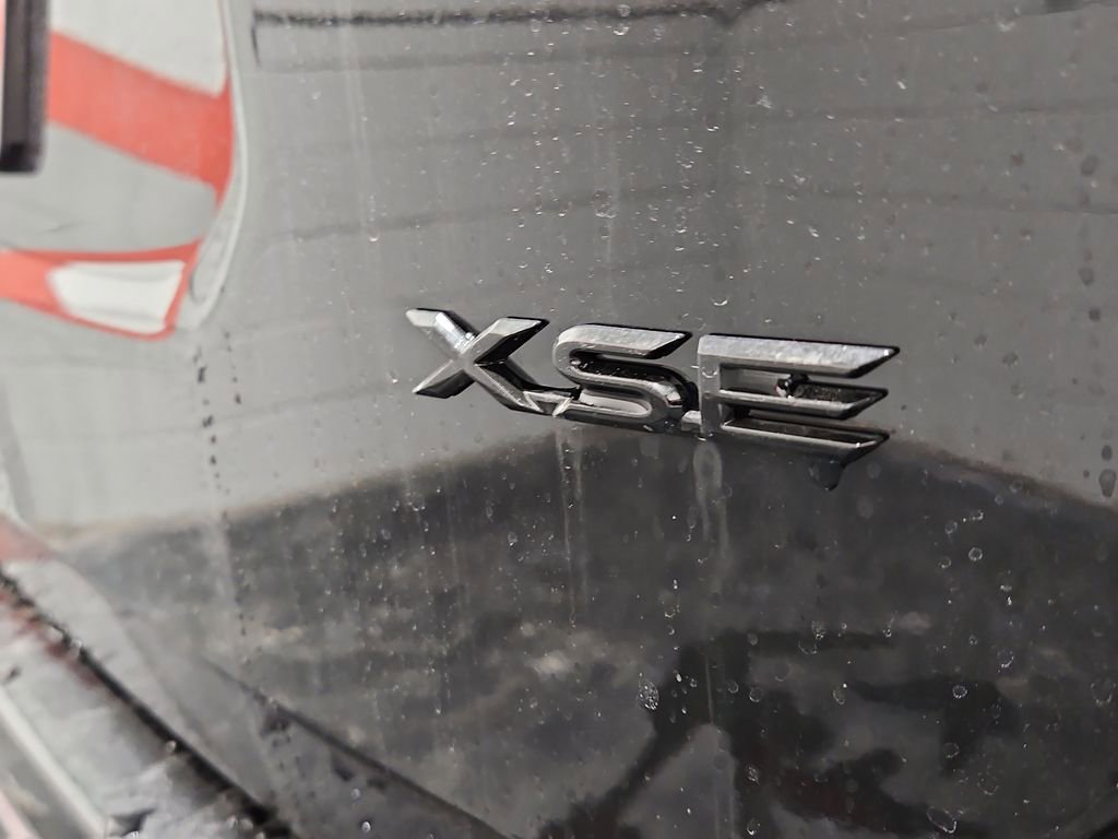 New 2026 Toyota RAV4 XSE image 8