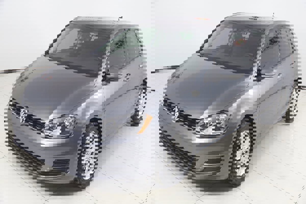 Used 2017 Volkswagen Golf Wolfsburg Edition image 20